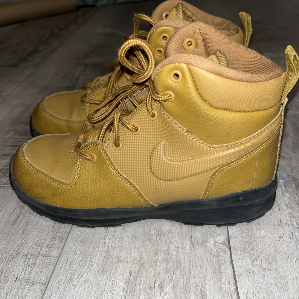 Nike Manoa LTR Boots Size 3Y Wheat Tan Black Leather Hiking BQ5373-700